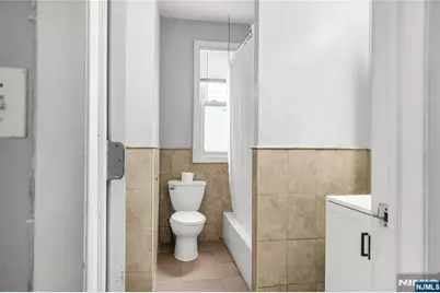 564 Sanford Avenue 1 #1, Newark, NJ 07106 - Photo 15