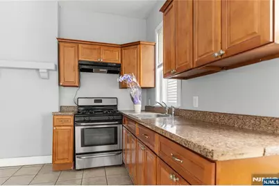 564 Sanford Avenue 1 #1, Newark, NJ 07106 - Photo 7