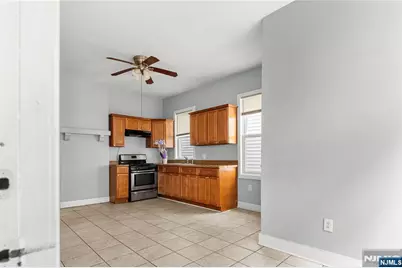 564 Sanford Avenue 1 #1, Newark, NJ 07106 - Photo 5