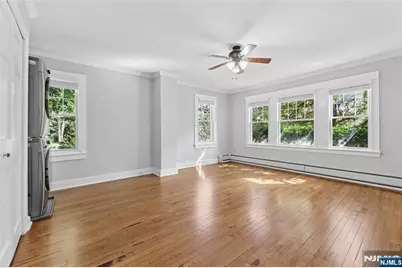 166 Crescent Avenue, Waldwick, NJ 07463 - Photo 13