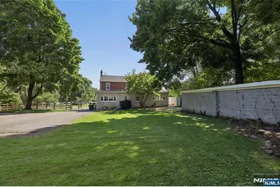 166 Crescent Avenue, Waldwick, NJ 07463 - Photo 31