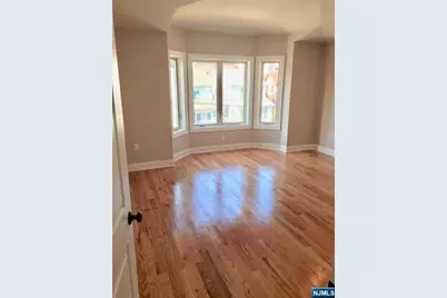 548 Kearney Avenue B #B, Cliffside Park, NJ 07010 - Photo 9