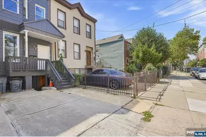 363 Forrest Street, Jersey City, NJ 07304 - Photo 33