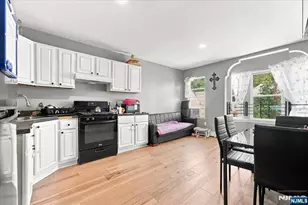 363 Forrest St, Jersey City, NJ 07304 - Photo 17