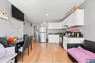 363 Forrest Street, Jersey City, NJ 07304 - Photo 19