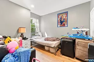 363 Forrest St, Jersey City, NJ 07304 - Photo 21