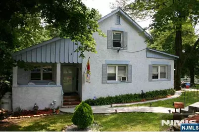 9 Cedarbrook Road, West Milford, NJ 07480 - Photo 3