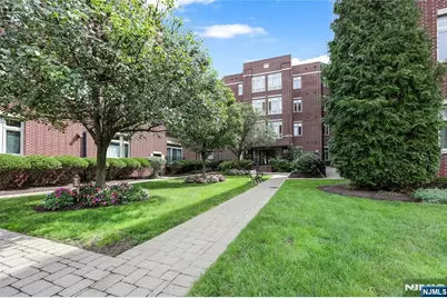 4422 Riverview Avenue 422 #422, Englewood, NJ 07631 - Photo 1