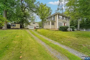 46 Schraalenburgh Rd, Haworth, NJ 07641 - Photo 5