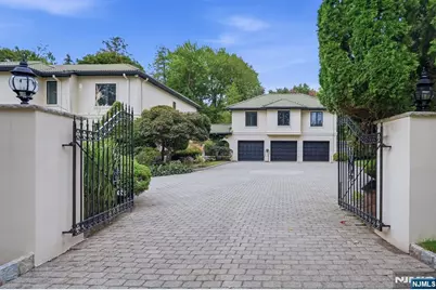471 Homans Avenue, Closter, NJ 07624 - Photo 3