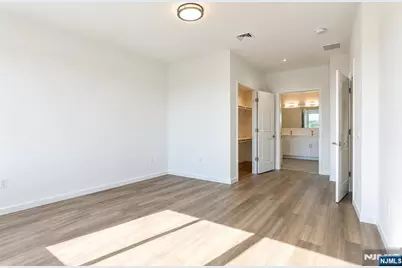 2 Executive Drive 902 #902, Fort Lee, NJ 07024 - Photo 11