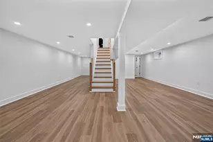 85 Oliver Rd, Paramus, NJ 07652 - Photo 37