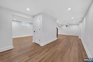 85 Oliver Rd, Paramus, NJ 07652 - Photo 39
