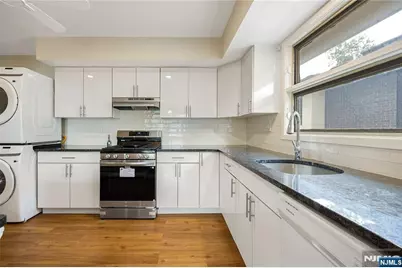 24 Ruby Avenue 2nd Fl #2nd Fl, Palisades Park, NJ 07650 - Photo 5