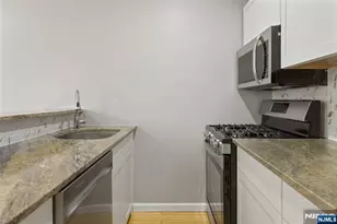 416 63rd Street 2A, West New York, NJ 07093 - Photo 9