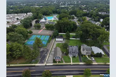 255 Fairview Avenue, Verona, NJ 07044 - Photo 3