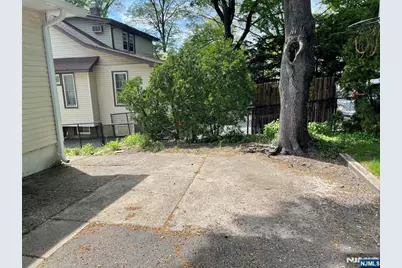 222 Glen Avenue Floor 2 #Floor 2, Midland Park, NJ 07432 - Photo 9
