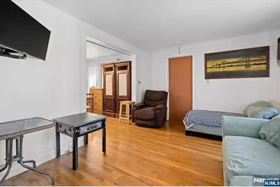 322 Kaplan Avenue, Hackensack, NJ 07601 - Photo 3