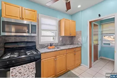 322 Kaplan Avenue, Hackensack, NJ 07601 - Photo 9