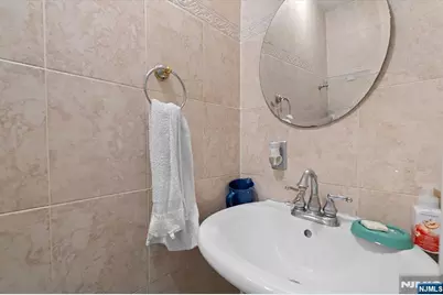 322 Kaplan Avenue, Hackensack, NJ 07601 - Photo 11