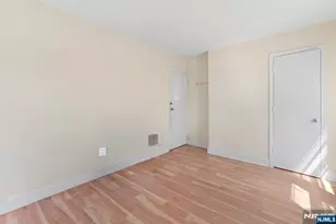 322 Kaplan Ave, Hackensack, NJ 07601 - Photo 17