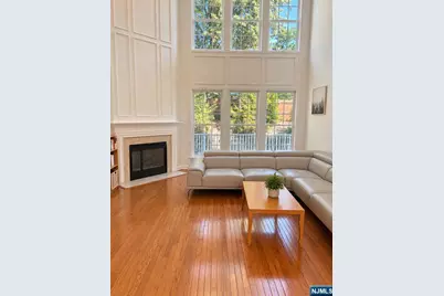 120 White Pine Court U114 #U114, Paramus, NJ 07652 - Photo 3