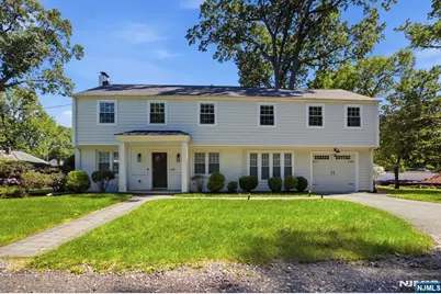 130 Surrey Lane, Tenafly, NJ 07670 - Photo 25