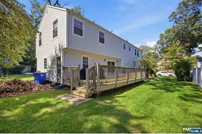 130 Surrey Lane, Tenafly, NJ 07670 - Photo 9
