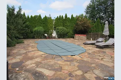 5 Pilgrim Court, Cedar Grove, NJ 07009 - Photo 5