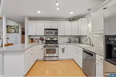 438 Santiago Court, Mahwah, NJ 07430 - Photo 21