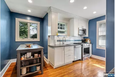 19 Christopher Place, Ridgewood, NJ 07450 - Photo 13