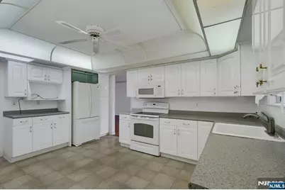316 Sanford Avenue, Lyndhurst Township, NJ 07071 - Photo 7