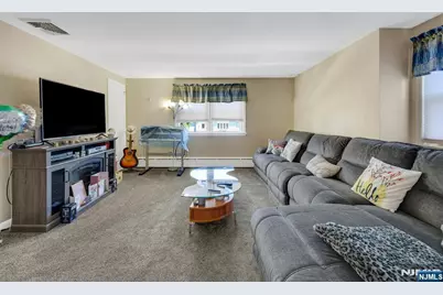 316 Sanford Avenue, Lyndhurst Township, NJ 07071 - Photo 15