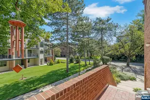 2 Eliot Ct, Teaneck Township, NJ 07666 - Photo 23