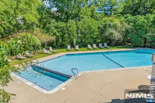 2 Eliot Ct, Teaneck Township, NJ 07666 - Photo 27