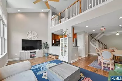 172 Price Court 172 #172, West New York, NJ 07093 - Photo 5