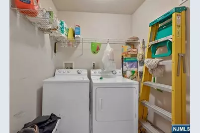 172 Price Court 172 #172, West New York, NJ 07093 - Photo 15