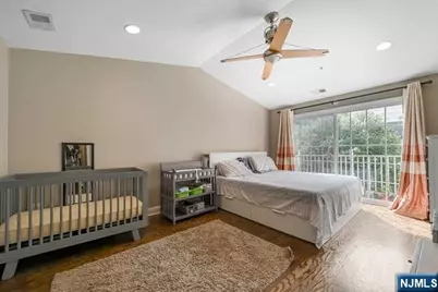 172 Price Court 172 #172, West New York, NJ 07093 - Photo 13
