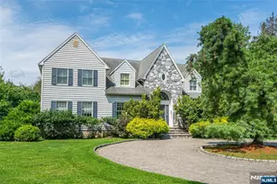 2 Blueberry Ct, Mahwah, NJ 07430 - Photo 1