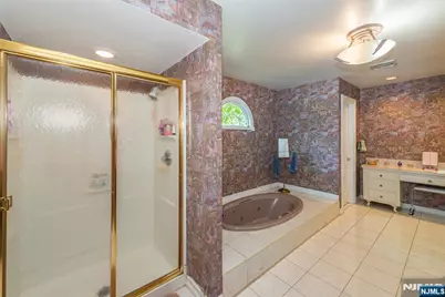 2 Blueberry Court, Mahwah, NJ 07430 - Photo 21