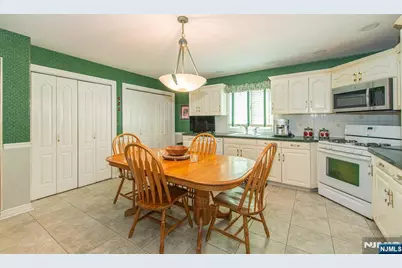 2 Blueberry Court, Mahwah, NJ 07430 - Photo 15