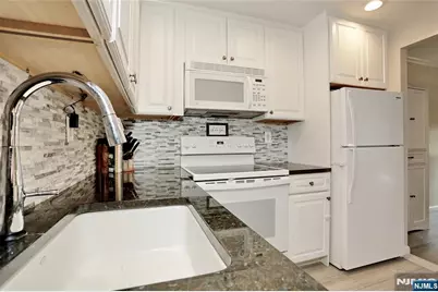 550 Fairview Avenue 302 #302, Westwood, NJ 07675 - Photo 21