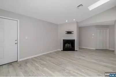 1471 John Street 1471 #1471, Fort Lee, NJ 07024 - Photo 7