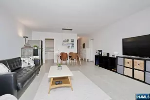 5 Horizon Road 1403, Fort Lee, NJ 07024 - Photo 9