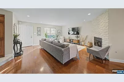 101 Oak Street E7 #E7, Oakland, NJ 07436 - Photo 13