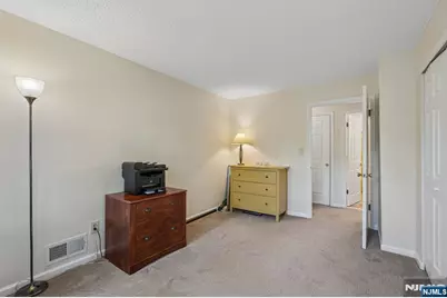 945 Juniper Way, Mahwah, NJ 07430 - Photo 21