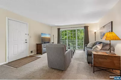 945 Juniper Way, Mahwah, NJ 07430 - Photo 9