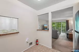 945 Juniper Way, Mahwah, NJ 07430 - Photo 15