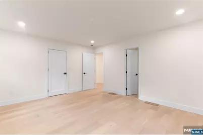 353 Oakdene Avenue, Leonia, NJ 07605 - Photo 11