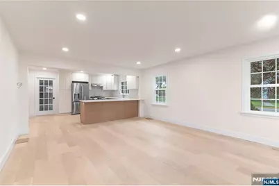 353 Oakdene Avenue, Leonia, NJ 07605 - Photo 7